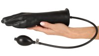 Anteprima: Schwarzer Hand-Pumpdildo – Anwendung in der Hand