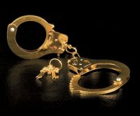 Anteprima: Metal Cuffs