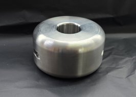 Edelstahl Ballstretcher Höhe: 70 Innendurchmesser: 40 mm Gewicht: 6 kg Edelstahl Ballstretcher Höhe: 70 Innendurchmesser: 40 mm Gewicht: 6 kg