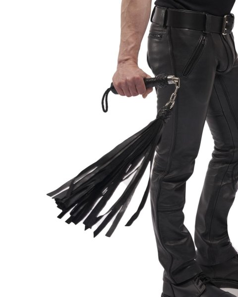 Leder-Flogger mit Drehgelenk – Anwendung